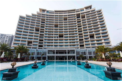 中间间隔几个钟头是什么歌（中间有间隔）